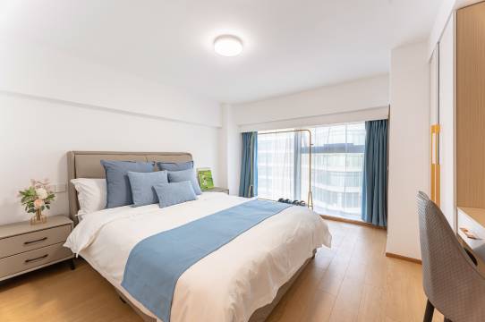 嘻唰唰·影院公寓(普大福地店)