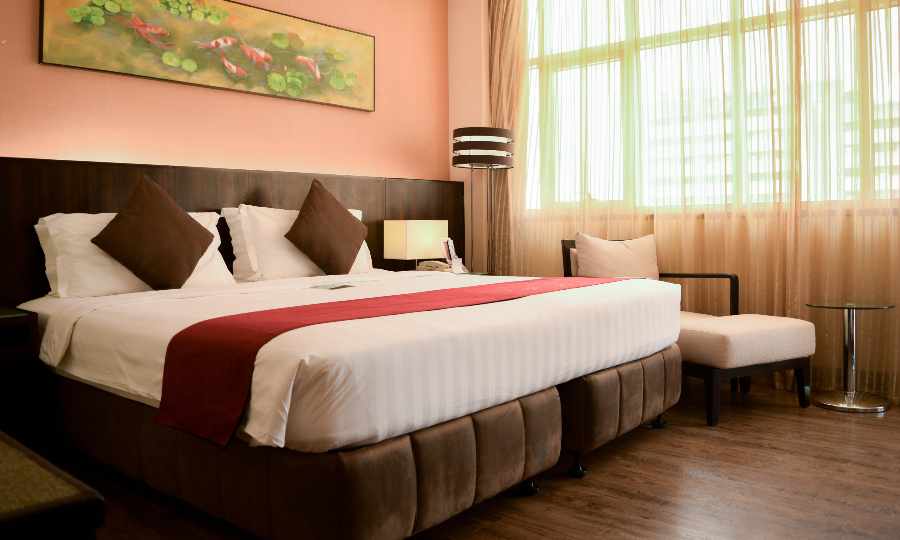 Ramada by Wyndham Manila Central Over view