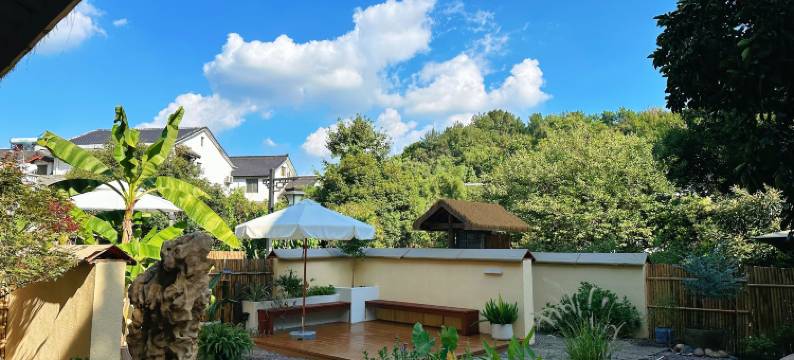 羡青山民宿(西湖青芝坞店)图片