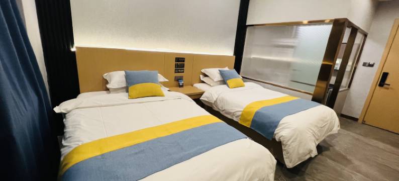 鑫鼎酒店(三坪店)图片