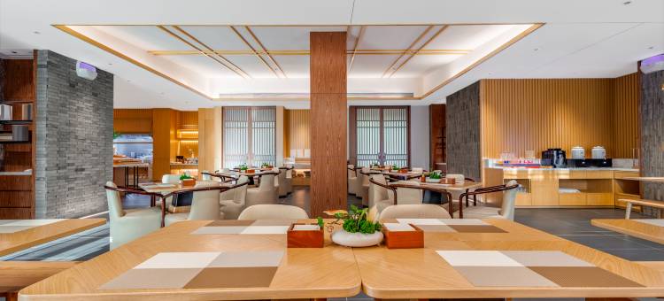 建国·璞隐酒店(杭州滨江宝龙城伟业路地铁站店)图片