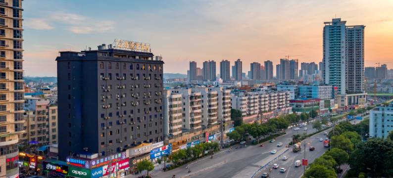 栖悦里酒店(南宁江南客运站大沙田地铁站店)图片