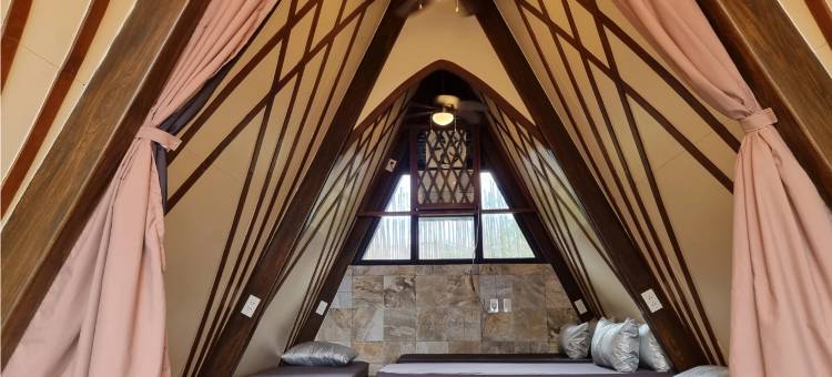 My Cabin by One Selah图片