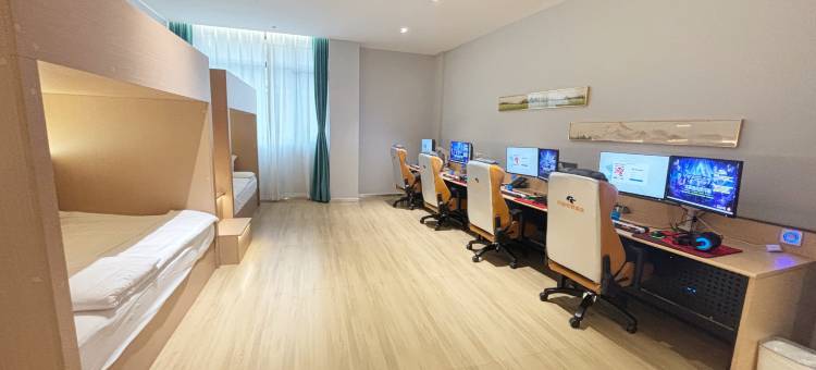 网鱼电竞酒店(天津之眼中山路地铁站店)图片