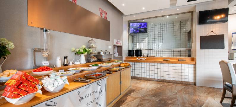 世家轻奢酒店(北京朝阳大悦城高碑店地铁站店)图片