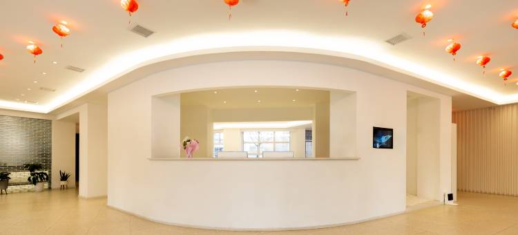 悦榕酒店(辽阳铁西店)图片