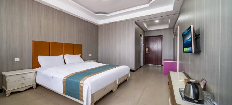 长锦时尚酒店(郑州火车站二七广场地铁站店)图片