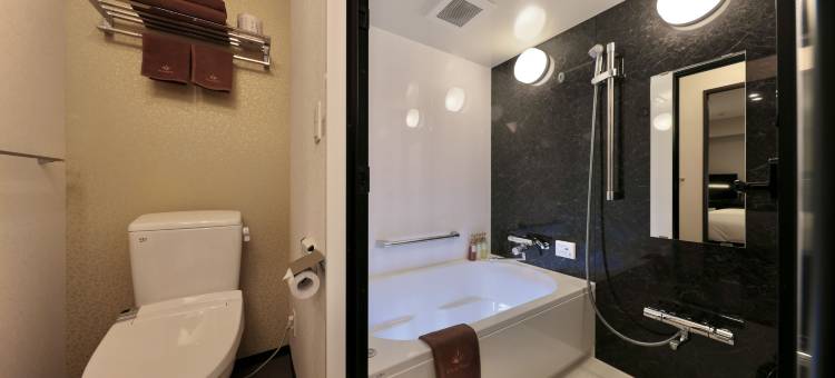 大阪黑门水晶酒店(Kuromon Crystal Hotel)图片