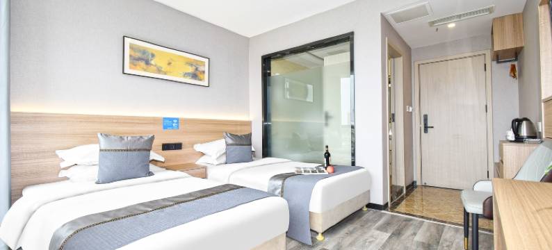 重庆戴维斯商务酒店(协信星光天地和睦路地铁站店)图片