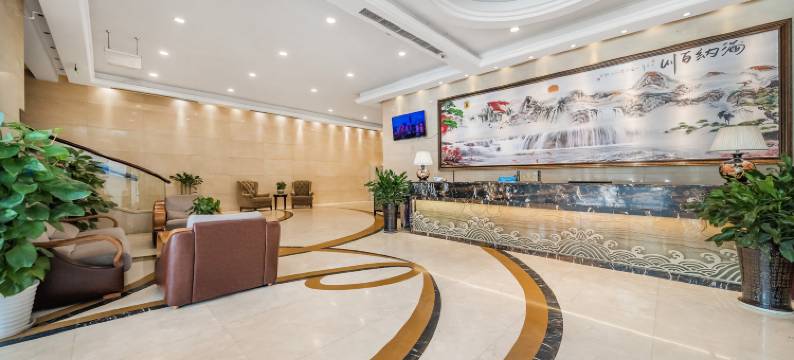 异风酒店(文理学院红河校区店)图片