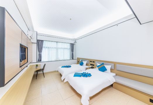 Jinzun Holiday Hotel (Shenzhen Nan'ao First Beach Branch) Hotel Overview