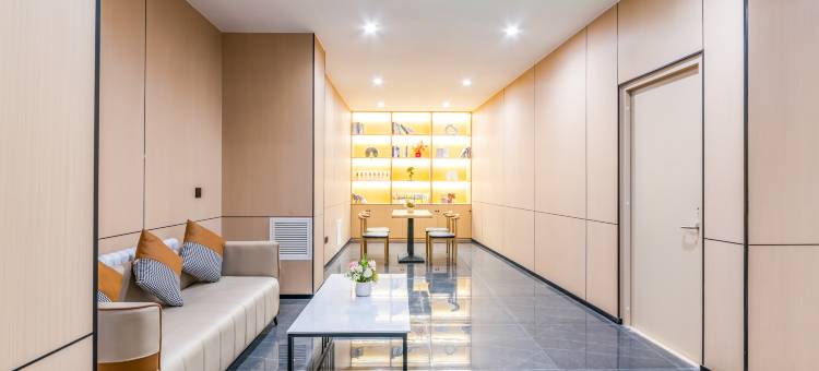 艾霏酒店(兰州张掖路步行街西关地铁站店)图片
