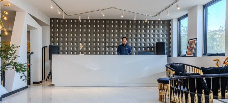 SM拾陌艺术设计师网红民宿(大理天空之境店)图片