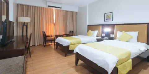 聖費爾南多布利斯酒店-邦板牙市