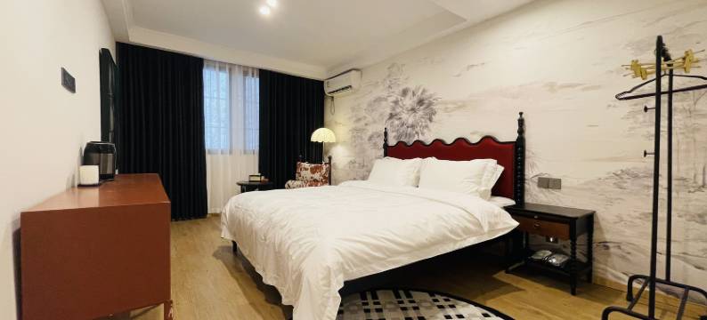 萤火虫软装民宿(市政广场店)图片