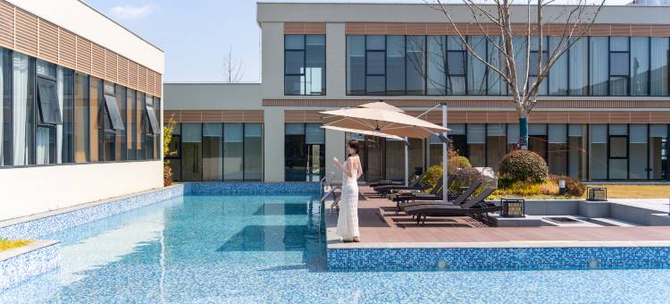 扬州凤隐梧桐温泉度假酒店图片