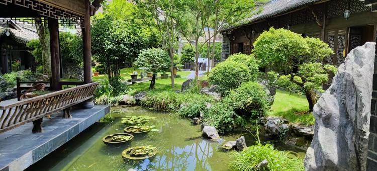 利人堂·徽派隐世庭院美术馆民宿(三宝国际陶艺村店)图片