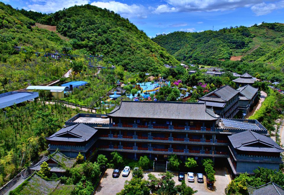 文山龙潭温泉生态度假村外景图