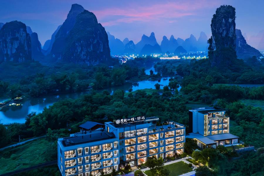 聚龍•小鎮Julon Posthouse山水度假酒店（陽朔十里畫廊遇龍河店）