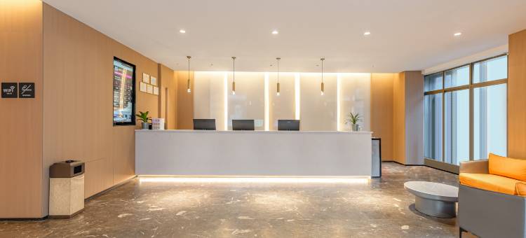 亚东山之极酒店图片