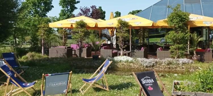 里萨德累斯顿艾尔布兰德美居酒店(Mercure Hotel Riesa Dresden Elbland)图片