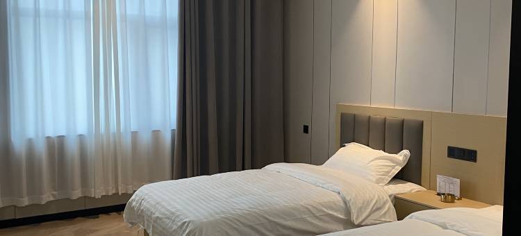 曲麻莱高原野牦牛大酒店图片