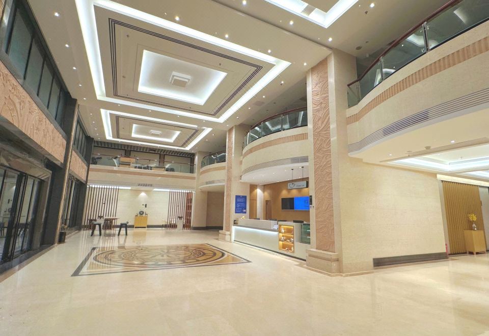 Hotel Overview