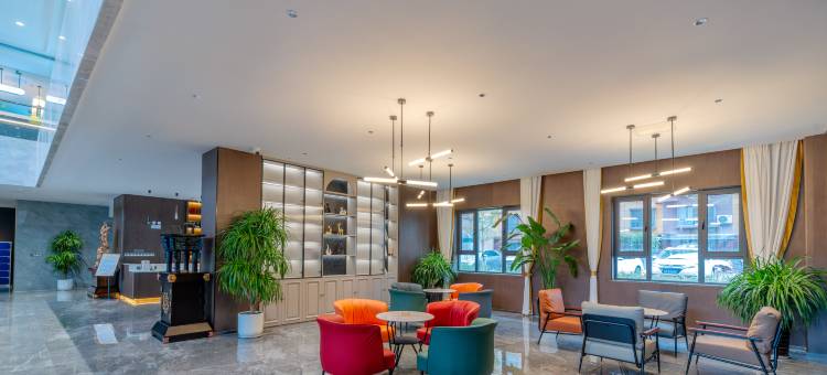 和静陌然酒店图片