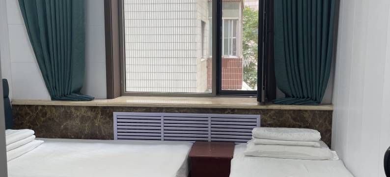 大连合意圆宾馆(大连火车站东关街历史文化街区店)图片