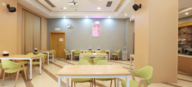 初顺酒店(重庆沙坪坝高铁站西南医院店)图片