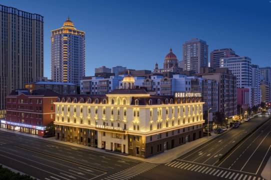 哈尔滨索菲亚教堂田地街亚朵见野酒店