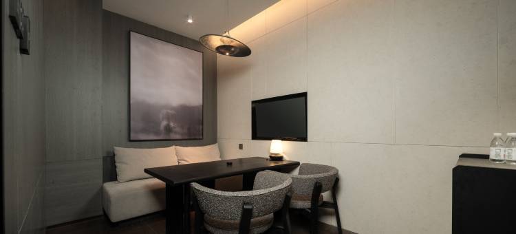 哈尔滨中央大街松花江亚朵酒店图片