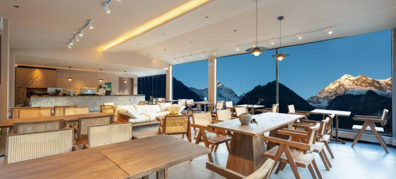 雨崩愈见山·雪山民宿图片