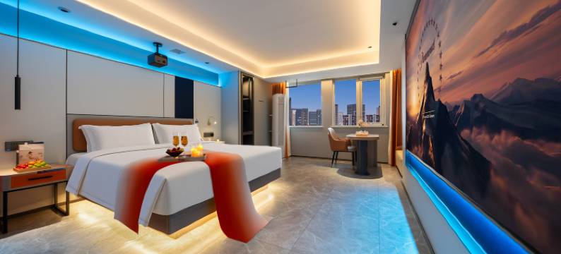 叶与晨电竞电影酒店(唐山万达店)图片