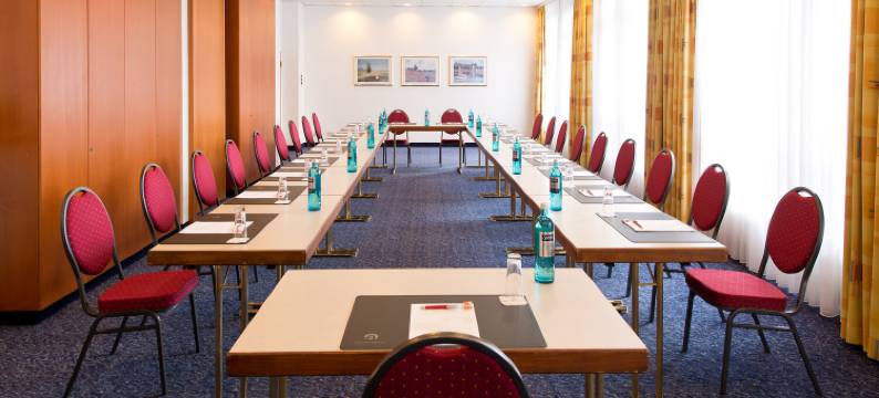 施瓦尔茨海德卢萨蒂亚 ACHAT 酒店(ACHAT Hotel Schwarzheide Lausitz)图片