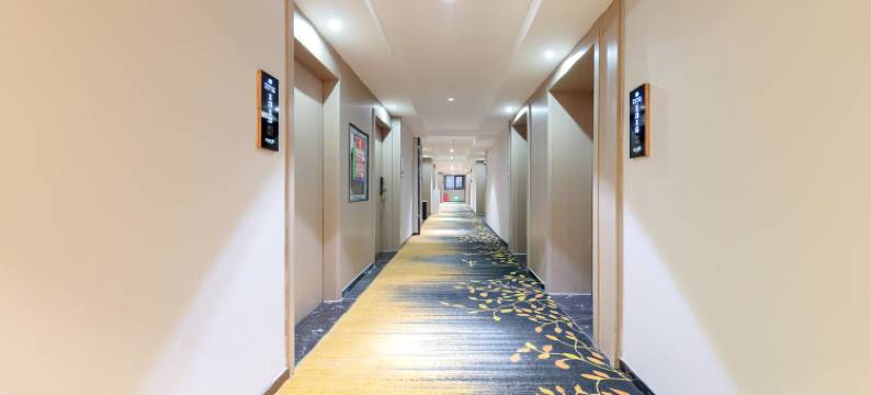 凯亚斯顿酒店(深圳市民中心莲花山公园店)图片