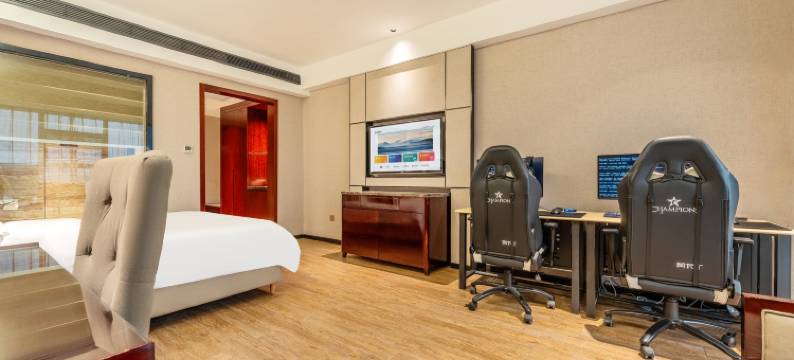 翼趣·S电竞酒店(怀化顺天国际店)图片