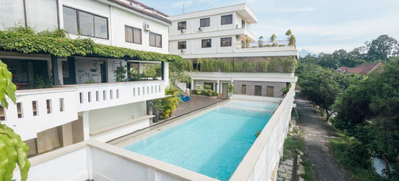 前一度假酒店(Front One Resort Yogyakarta)图片