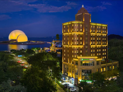 珠海情侣路日月贝大剧院·IHG洲际智选假日酒店