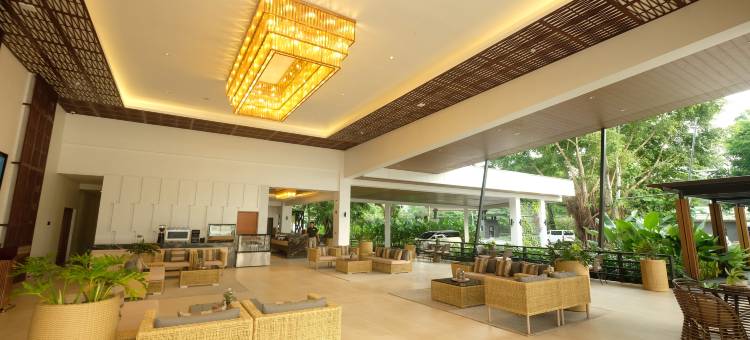 The Tropics at MacArthur Park Resort and Convention Center图片