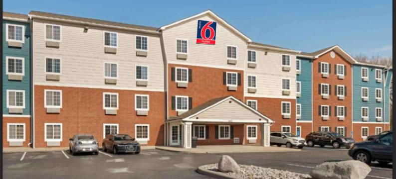 美国长住精选套房酒店 - 辛辛那堤 - 沙龙维尔(Studio 6 Extended Stay Cincinnati Sharonville OH)图片