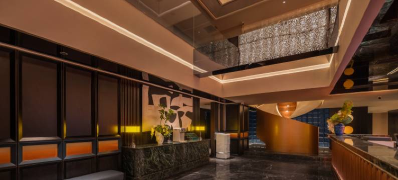 云泊·晶屿酒店(喷水池地铁站民生路小吃街店)图片