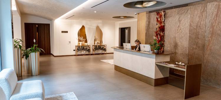 杜卡大酒店及水疗中心(Grand Duka Hotel & Spa)图片