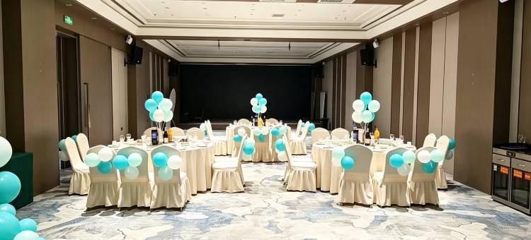 乐途云酒店(昌吉学院店)图片