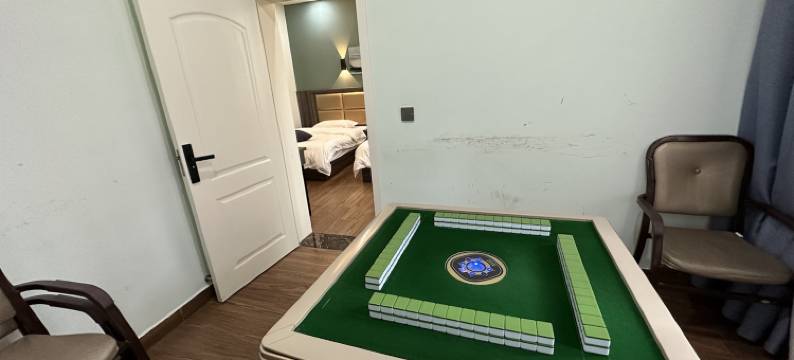 弥勒黑桃酒店(湖泉生态园红河水乡店)图片