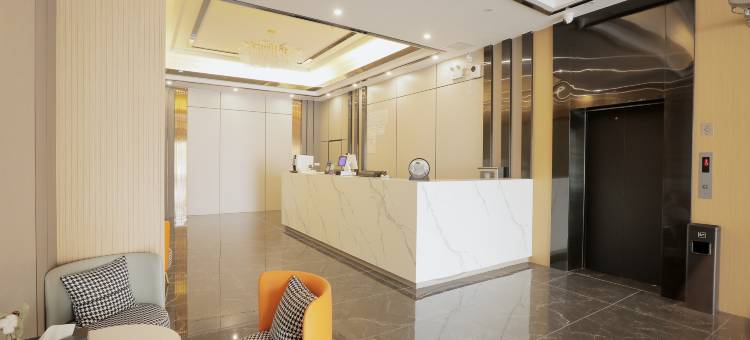 云·智能酒店(廉江新一中店)图片