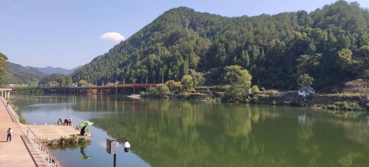 和颐至尚酒店(衢州开化得阳大厦店)图片