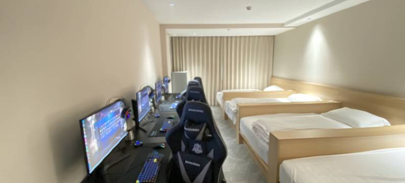 爱电竞松果酒店(六纺小吃街二中店)图片