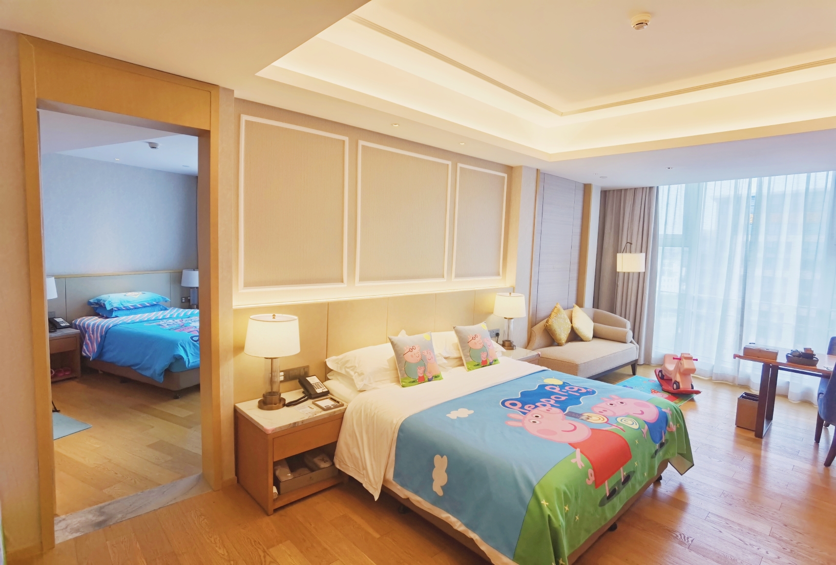 Parkview International HotelOver view