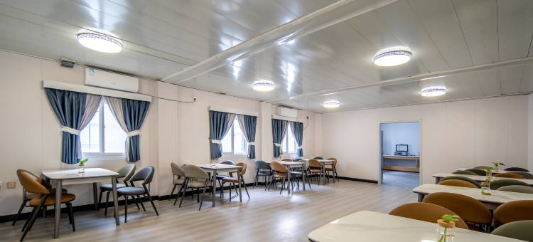 乐丽酒店(雄安新区容城白洋淀高铁站店)图片